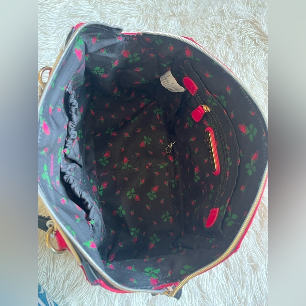 Betsey Johnson Pink Typewriter Handbag. Rare Hard to find Collectors piece - Picture 9 of 12